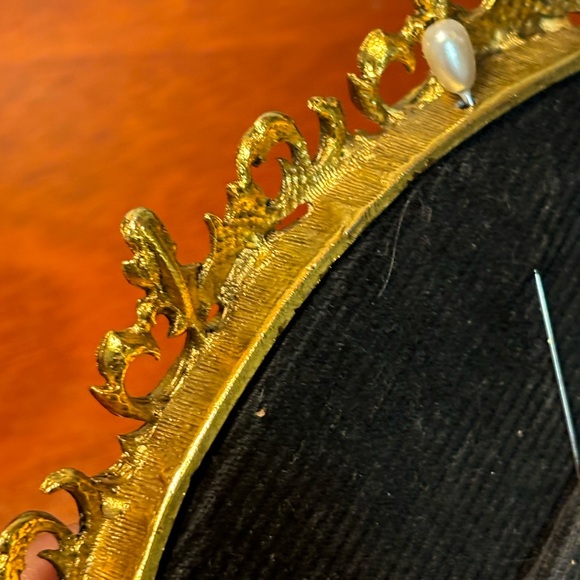 Vintage Oval Gold Filigree Picture Frame | Hollywood Star Susan Hayward Print | - Picture 4 of 7